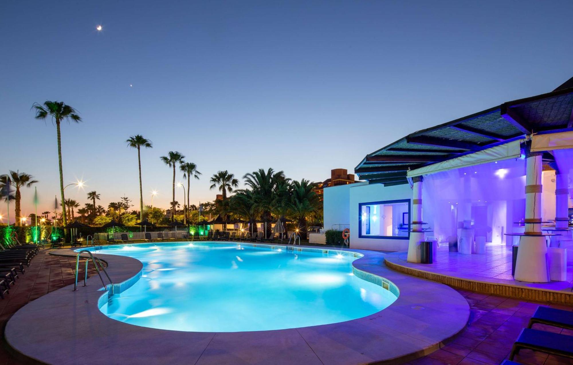 Hotel Doubletree By Hilton Golf 4*