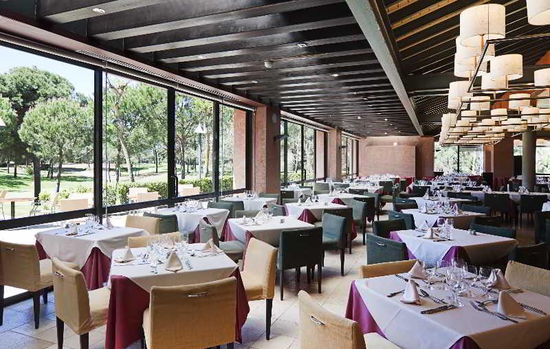 Doubletree By Hilton Golf Hotel